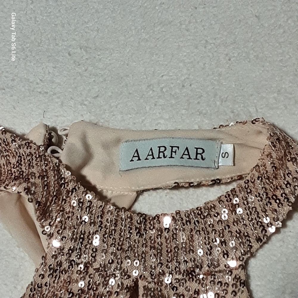 A ARFAR Elegant Sequin Gown Size S. - Picture 3 of 11